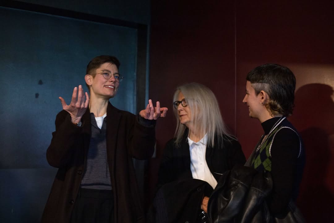Diseño y moderación de clases magistrales con talent de alto perfil